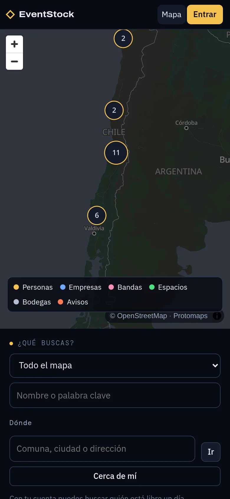El mapa de servicios en un teléfono: el mapa de Chile con grupos de fichas y, debajo, los filtros.